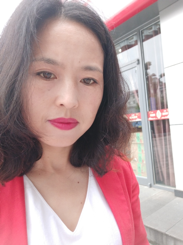 枫叶飘零的第一张照片--南通相亲服务中心