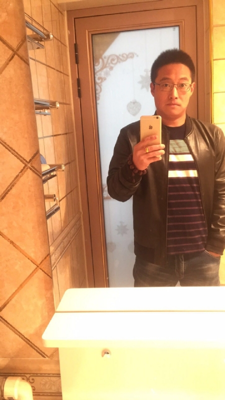 华灯初下的第一张照片--南通相亲服务中心