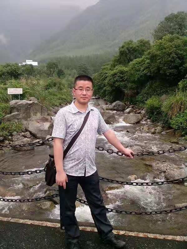 淡定牛魔王的第三张照片--南通相亲服务中心