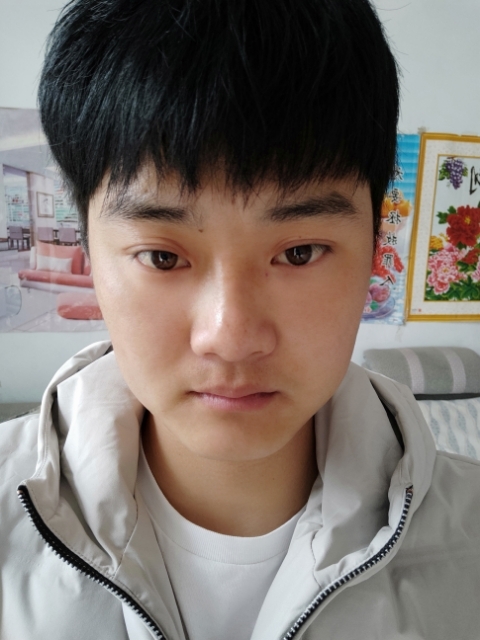 偏丶执的第二张照片--南通相亲服务中心