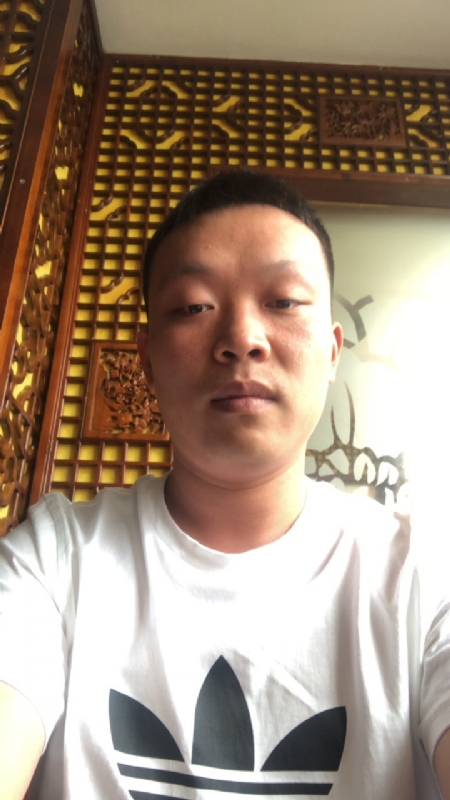 唐子龙的第一张照片--南通相亲服务中心