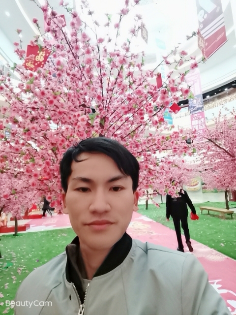 单身一人的第二张照片--南通相亲服务中心