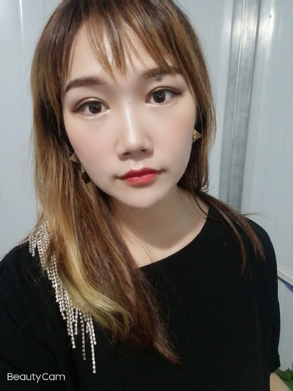 艾薇的第四张照片--南通相亲服务中心