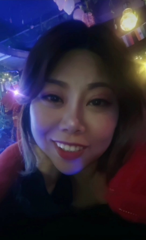 收快递的费仙女的第一张照片--南通相亲服务中心