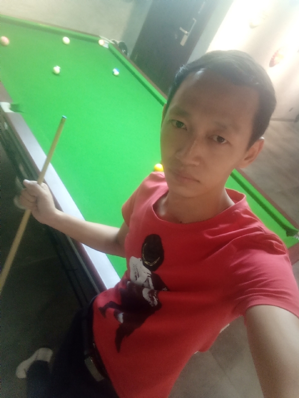 耳机分你一半的第一张照片--南通相亲服务中心