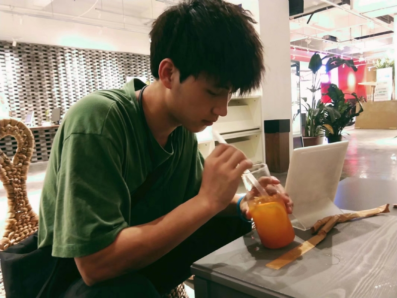一花一世界的第二张照片--南通相亲服务中心
