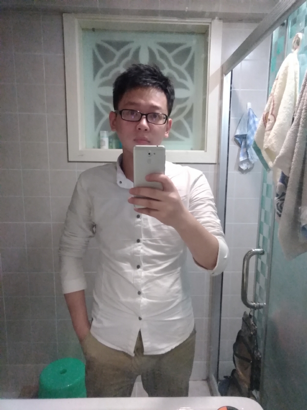花谢魂伤的第一张照片--南通相亲服务中心