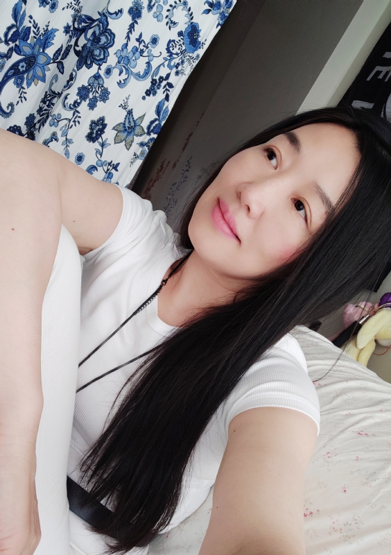 apple的第三张照片--南通相亲服务中心