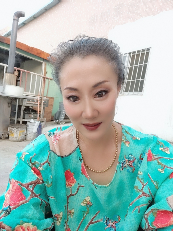燕子的第三张照片--南通相亲服务中心
