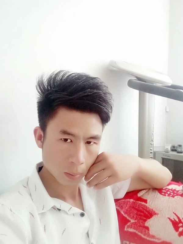 只得一人心的第二张照片--南通相亲服务中心