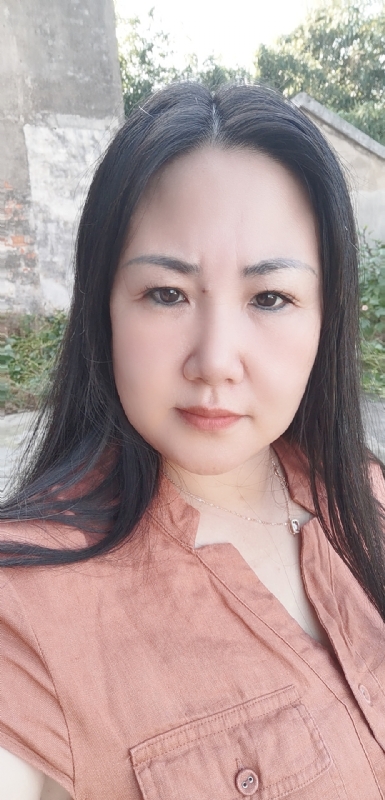 乖乖一女的第一张照片--南通相亲服务中心