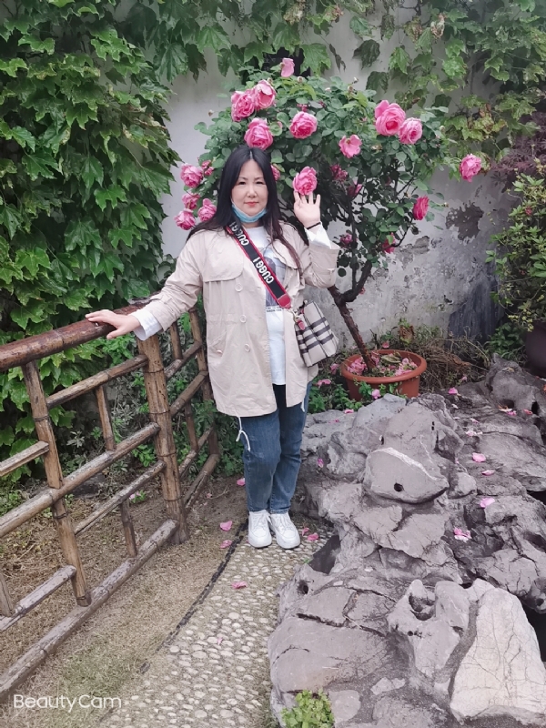 乖乖一女的第三张照片--南通相亲服务中心