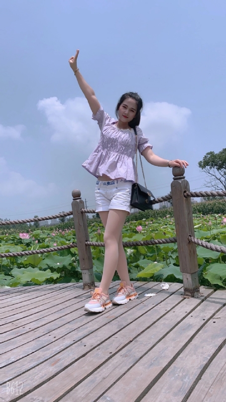 秋水伊人的第三张照片--南通相亲服务中心