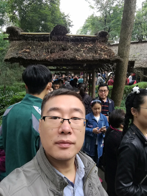 撑起一片天的第一张照片--南通相亲服务中心