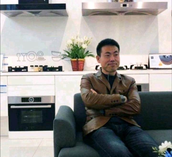 奋斗的执着的第一张照片--南通相亲服务中心