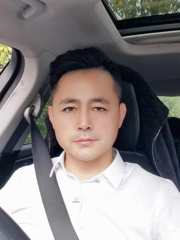 阿华大人的第一张照片--南通相亲服务中心