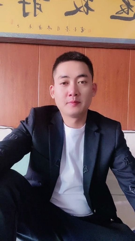 李泽胜的第一张照片--南通相亲服务中心