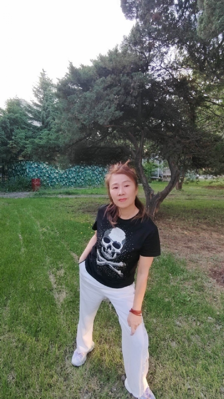 晚霞的第二张照片--南通相亲服务中心