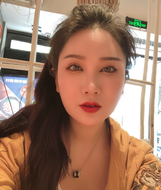 琳达的第二张照片--南通相亲服务中心