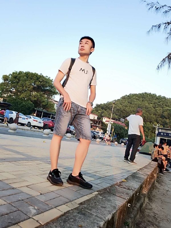 俊皓的第一张照片--南通相亲服务中心