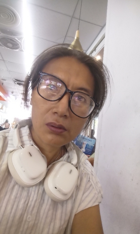 冬天的蔷薇的第三张照片--南通相亲服务中心