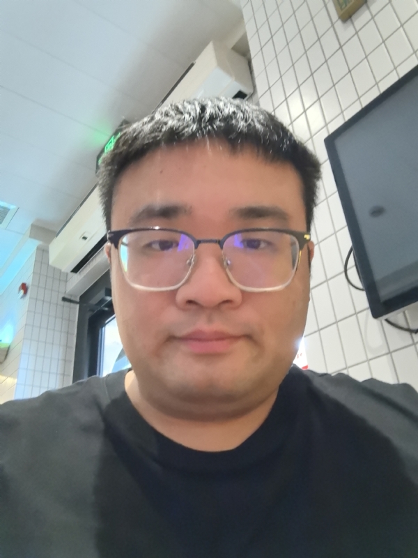 君临天下的第三张照片--南通相亲服务中心