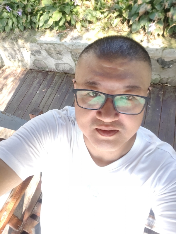 羊十八的第一张照片--南通相亲服务中心