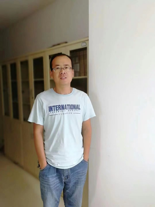 黄土麦田的第三张照片--南通相亲服务中心