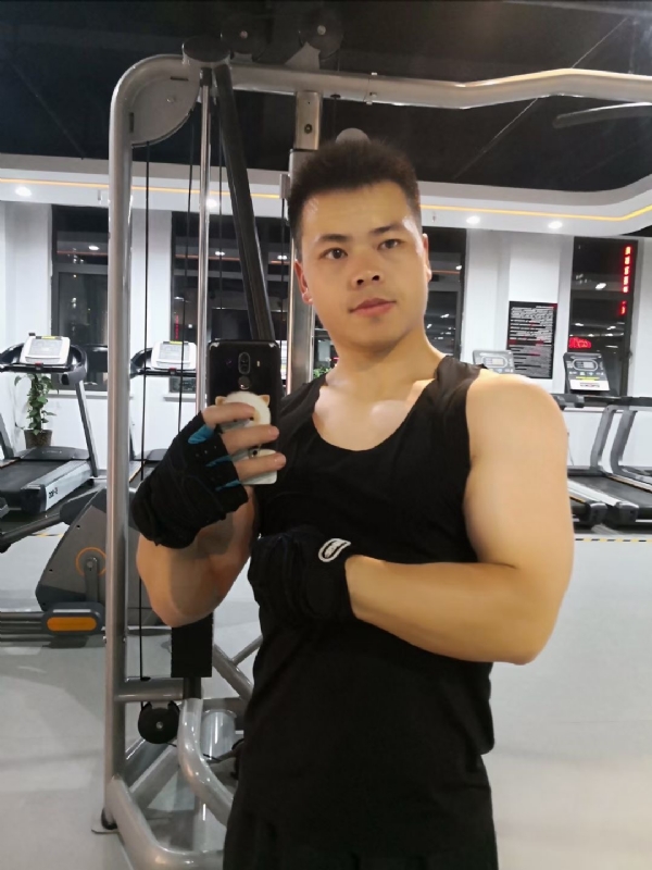 范迪塞尔的第二张照片--南通相亲服务中心