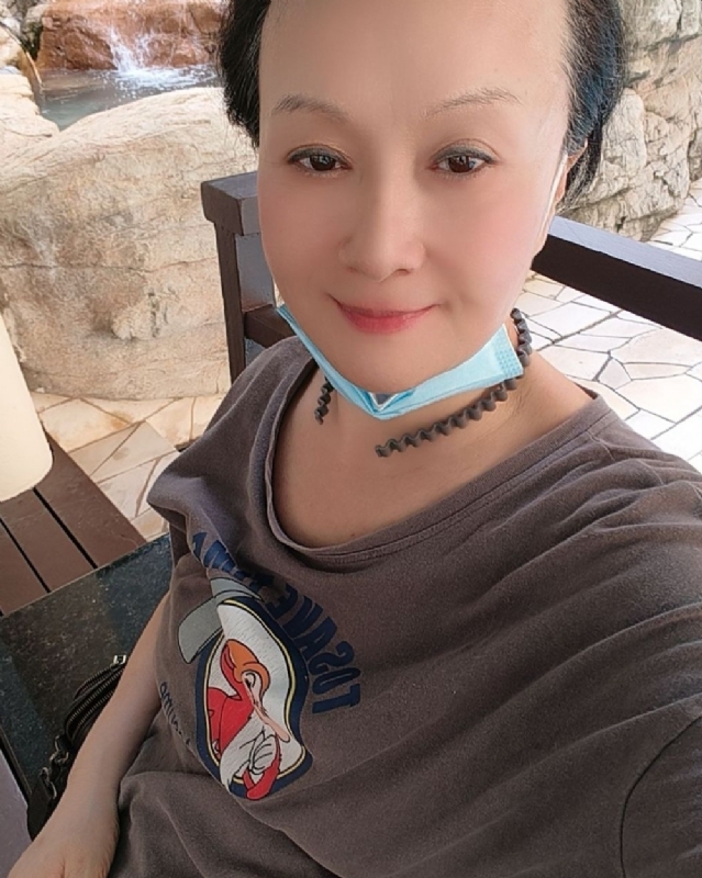 hong的第三张照片--南通相亲服务中心