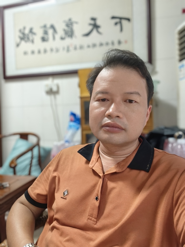 自强不息的第一张照片--南通相亲服务中心