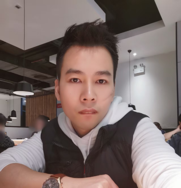 思明的第一张照片--南通相亲服务中心